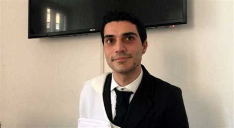 Roma Ragazzo Gay Picchiato In Strada