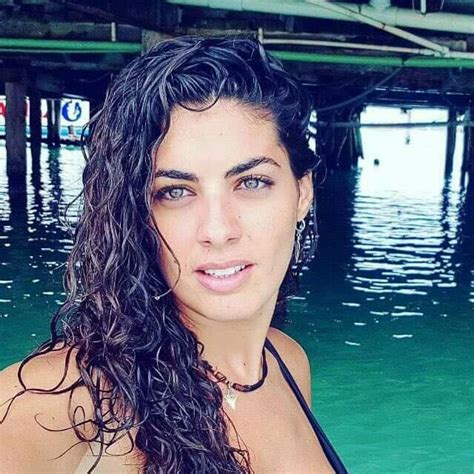 8 Hot Sexy Nya De La Rubia Bikini Pics