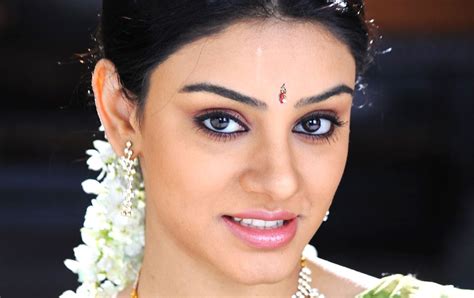 Chilly Double Hot Kodipunju Fame Shobhana Mredginger S Red Chillies