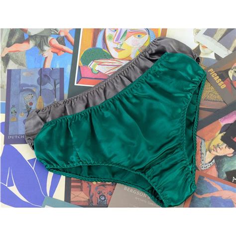 Pure Mulberry Silk Bikini Pantie Mid Waist In Emerald Green Soft Strokes Silk Wolf Badger