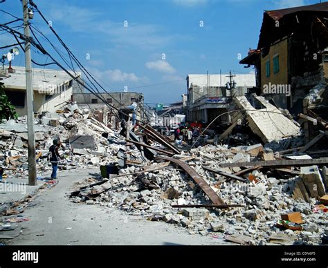 Central Port au Prince after the Haiti earthquake Stock Photo - Alamy