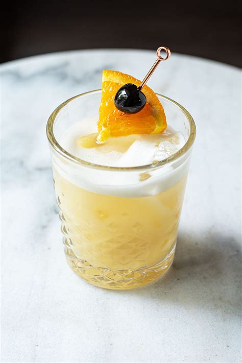 14 Bourbon Cocktails for Whiskey Lovers - Kitchen Swagger