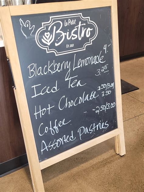 Oak Street Bistro: Menu Highlights and Dining Information 22