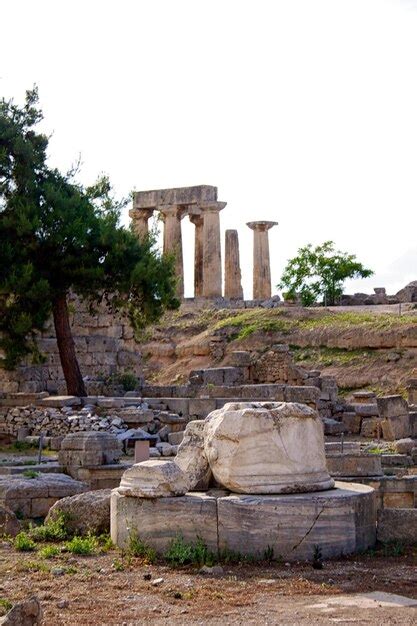 Sitio De Excavaci N Arqueol Gica En El Templo De Apolo Corinto Grecia