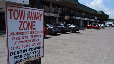 Facebook post reignites Destin parking debate