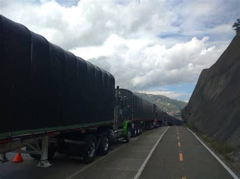 Paro De Camioneros En Antioquia Por Paro Transportadores De Carga Acumulan Pérdidas Por 110