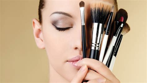 Cinque Sbagli Che Le Donne Mature Fanno Quando Si Truccano Lorella Flego