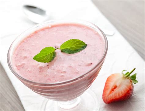 Strawberry with cream stock image. Image of food, fruity - 16368113