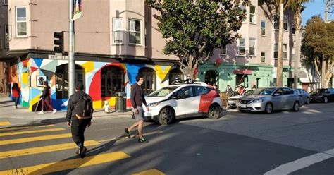 自駕計程車真能改善城市交通？MIT 教授：Uber 已證明事情只會更糟 - INSIDE