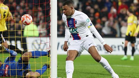 Kylian Mbappe Cetak 5 Gol Saat Psg Hancurkan Pays De Casse Foto