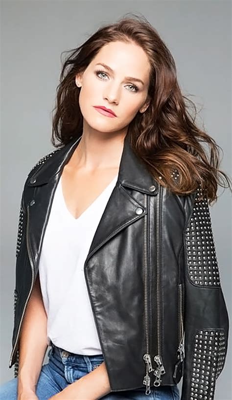 Kelly Overton Nude Pics Sex Scenes Compilation