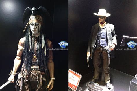 Hot Toys Booth Set Up Snaps For Ani Reveal New Figures