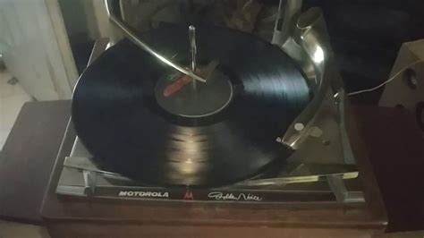 Motorola Golden Voice Tabletop Stereo Turntable Youtube