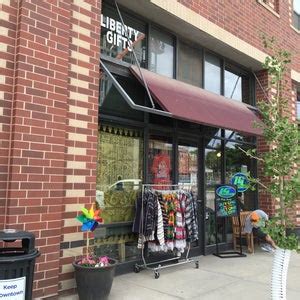 Gay Des Moines Guide Gay Bars Clubs Hotels Beaches Reviews And Maps GayCities Des Moines