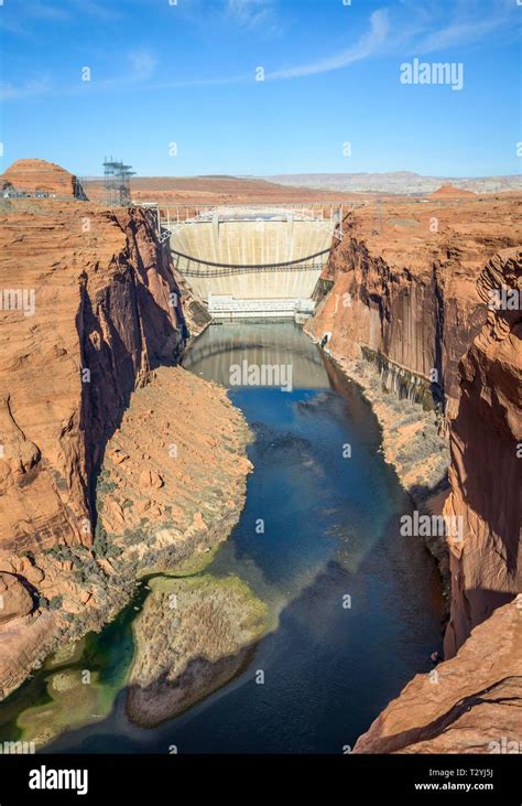 View Of Glen Canyon Dam And Colorado River Glen Canyon Dam Overlook Lake Powell Near Page