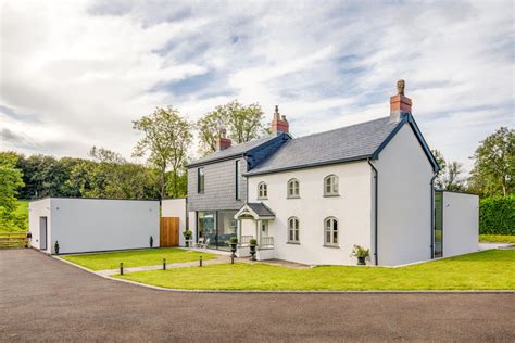 9 Front Garden Driveway Ideas For An Elegant Approach Homebuilding