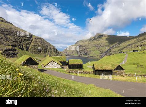 Typical Grass Roof Turf Roof Houses Saksun Streymoy Island Faroe Islands Denmark Europe