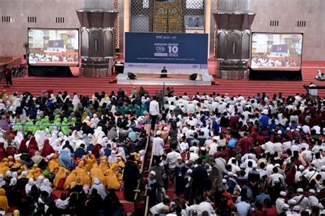 wisuda akbar penghafal al quran kembali digelar suaraislamid