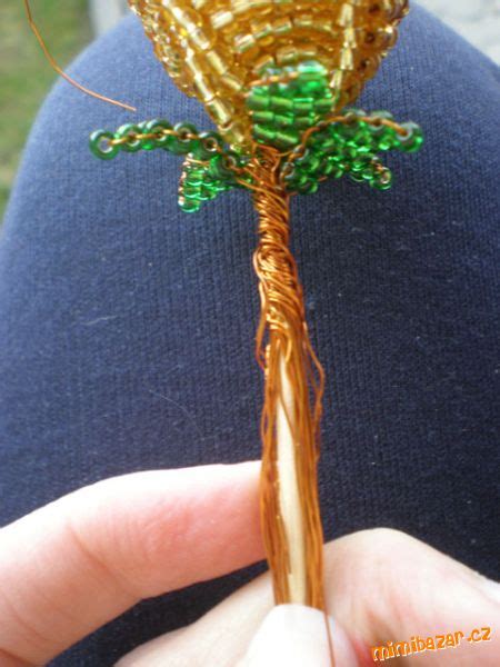 Новые розы из бисера. Мастер-класс