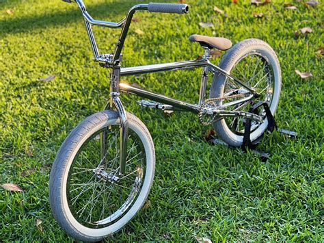 Bike Of The Day Damons 2013 Skavenger El Blanco Loco Sugar Cayne
