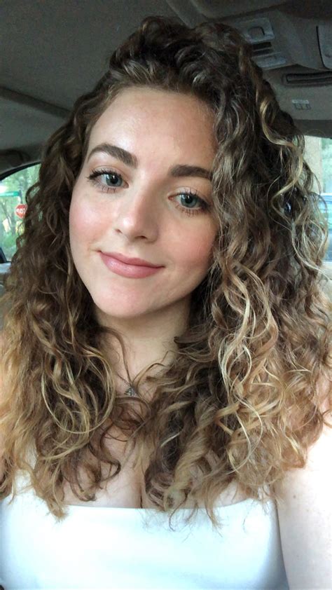 The bob cut curly hairstyles secret for perfect ringlets every day 35