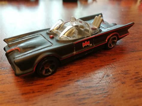 Batmobile Batman DC Comics S Mattel Hot Wheels Car Hotwheels SBUX POST CNYGA Hobbies