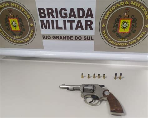 Brigada Militar prende indivíduo por porte ilegal e receptação de arma