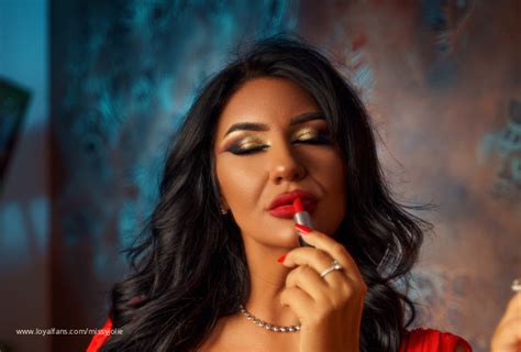 Oily Pussy And Ass Tease Missy Jolie Official Profile Loyalfans