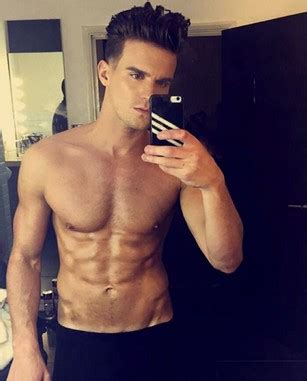 GAZ BEADLE Nude AZNude Men