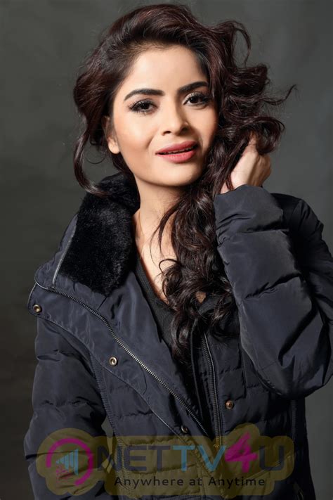 Actress Pooja Hegde Hot And Sexy Images Galleries HD Images