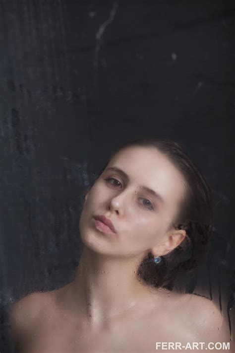 Luscious Lass Alisa I Takes A Steaming Hot Shower Photos