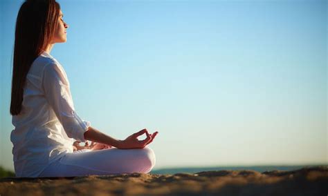 Tejasurya Bahagia Dengan Meditasi Yoga
