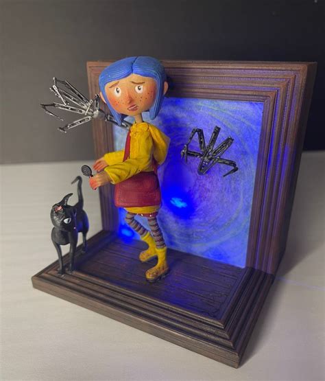 Coraline 3d Nightlight Lamp🖤 I 2024