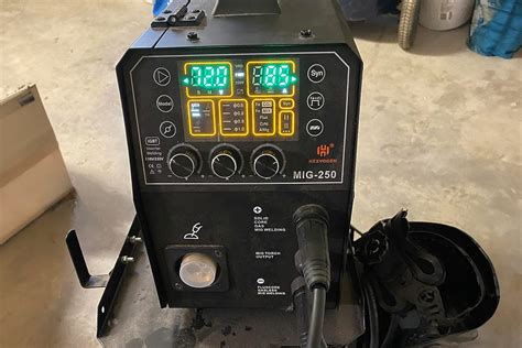 Hzxvogen 250A MIG Welder Review [Updated for 2023] - WeldingWatch