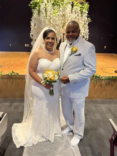 Raymond H Thompkins Jr