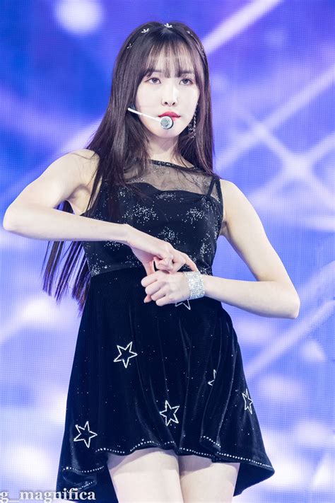 Yuju Velvet Fashion Female Singers Single Women Pop Music Babe Goth Korean Costumes Kpop