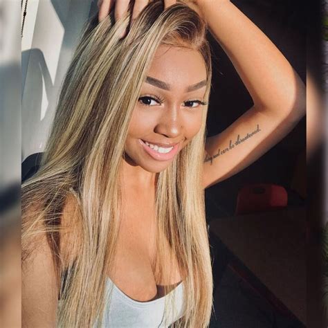 Blonde Highlight Straight 13x4 Lace Front Wig Body Wave Undetectable Lace Front Wigs Tinashehair