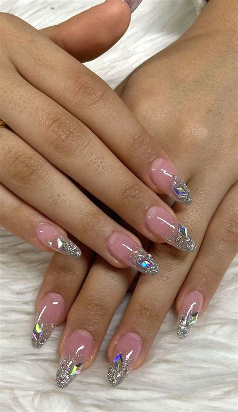 Classy Short Wedding Nails Glossy Nude With Elegant Pearl
