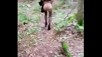 Mala Esposa Desnuda En El Bosque Xvideos