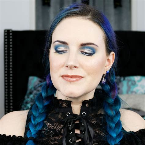 Blue Eyeshadow Tutorial For Hooded Eyes Blue Eyeshadow Tutorial
