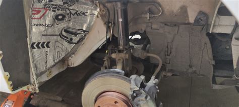 Виброизоляция передних арок и подкрылок — Renault Logan (2G), 1,6 л ...