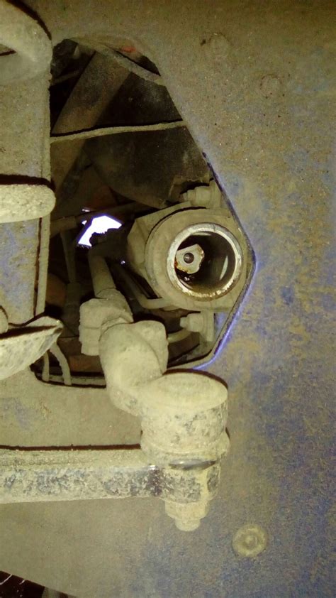 Смазка рулевой рейки без снятия . — Lada Приора седан, 1,6 л, 2011 года ...