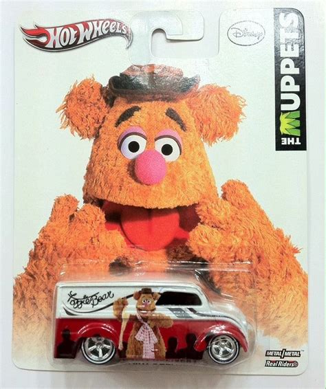 HOT WHEELS Disney The Muppets Fozzie Bear DAIRY DELIVERY With REAL RIDERS Hot Wheels Toys
