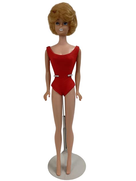 Lot Blonde Bubble Cut Barbie In Red Swimsuit