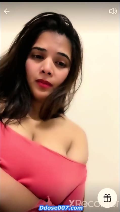 Diamond Shreya Hot Nude Live