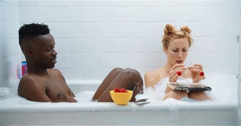 Nude Video Celebs Gillian Zinser Sexy End Of Babes