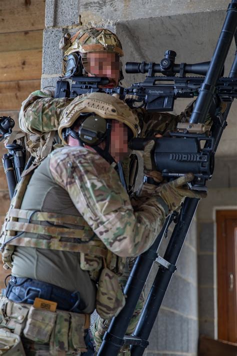 Airsoft Urban Sniper Loadout