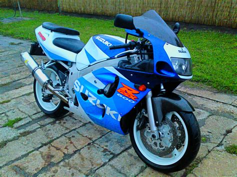 1999 SUZUKI GSX R 600 Picture 2538671