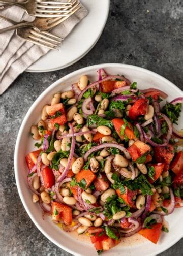 Turkish White Bean Salad (Piyaz) - Silk Road Recipes