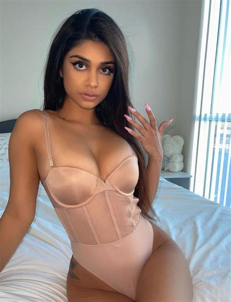 Priyanka Ares Nude Porn Pics XPicsly